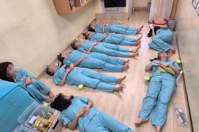Nhà tù Hàn Quốc vỡ trận vì nắng nóng