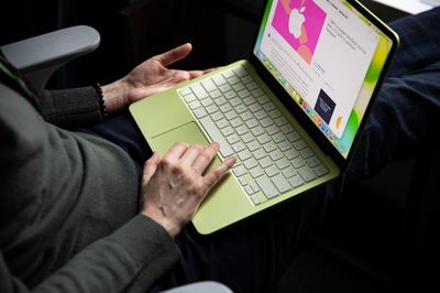 Vì sao Apple muốn mua chip Trung Quốc?