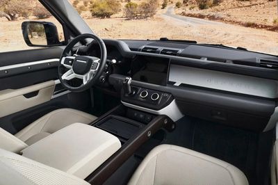 Gel bôi trơn là 'cứu tinh' cho hơn 250.000 xe Land Rover