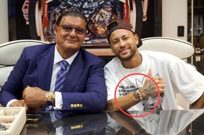Neymar chi triệu USD giữa ngày nghỉ World Cup