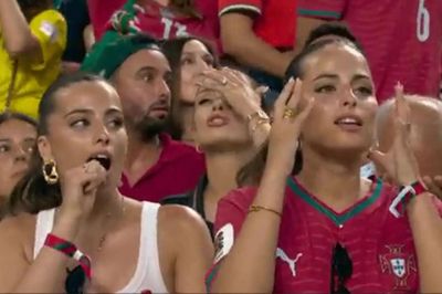 Cặp chị em song sinh gây chú ý ở World Cup 2026