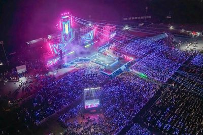Hòa Minzy, Quang Hùng Master D cùng hơn 20.000 khán giả bùng nổ trong Concert Thanh Xuân