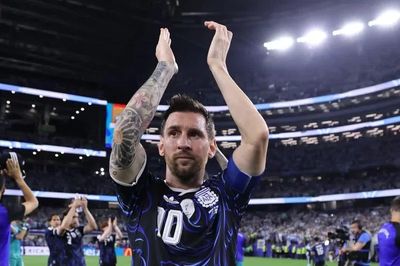 Argentina toàn thắng, Áo và Algeria cùng vượt qua vòng bảng