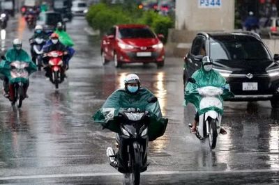 Mưa dông trên diện rộng, cảnh báo nguy cơ lũ quét và áp thấp nhiệt đới trên biển đông
