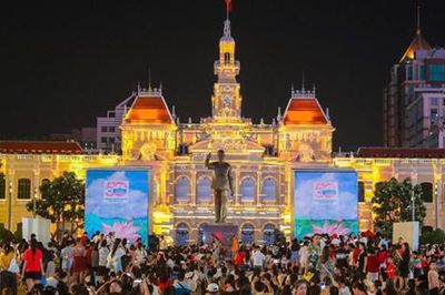 TPHCM sôi động hướng tới dấu mốc 50 năm
