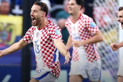 Croatia thắng nghẹt thở Ghana, xếp sau tuyển Anh ở bảng L