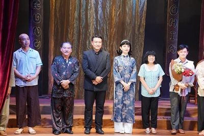Vỡ òa cảm xúc với phiên bản mới 'Người điên trong ngôi nhà cổ'