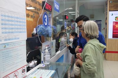 Tự mua thuốc ngoài, BHYT vẫn chi trả nếu đủ 7 điều kiện