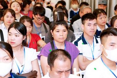 Hàng trăm gia đình hiếm muộn hội ngộ trong hành trình tìm con