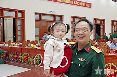 Nhân Ngày Gia đình Việt Nam (28-6): Gia đình là điểm tựa vững chãi