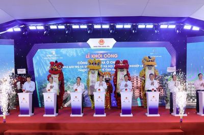 Phó thủ tướng Thường trực Phạm Gia Túc dự khởi công 2 dự án nhà ở xã hội quy mô 7.840 căn hộ tại tỉnh Hưng Yên