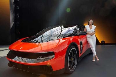 [GALLERY] Ferrari Luce bị 'giang cư dân' chê tơi tả, nhưng vẫn cháy hàng