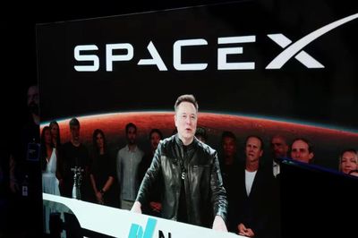 [VIDEO] SpaceX vượt 2.000 tỷ USD: Kỳ tích hay bong bóng sắp vỡ?