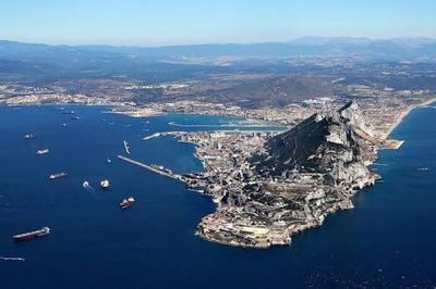 Khám phá bí mật ngủ yên dưới đáy biển Gibraltar