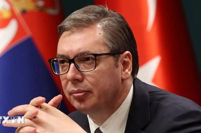 Tổng thống Serbia tuyên bố sẽ từ chức, kêu gọi bầu cử trước thời hạn