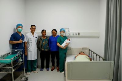 Em bé đầu tiên cất tiếng khóc chào đời tại Bệnh viện Bạch Mai cơ sở Ninh Bình