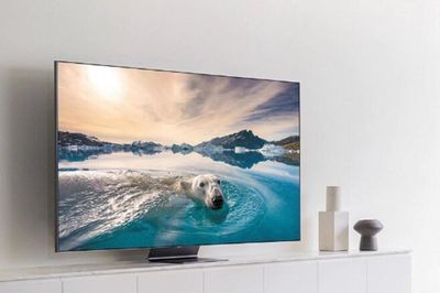 Vì sao màn hình TV không sử dụng tấm nền AMOLED rực rỡ?