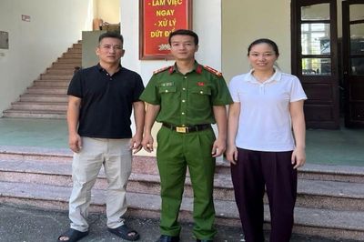 Tài khoản bất ngờ nhận hơn 142 triệu đồng, người phụ nữ lập tức báo Công an
