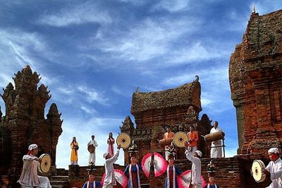 Cực và trung tâm trong quy hoạch không gian lãnh thổ