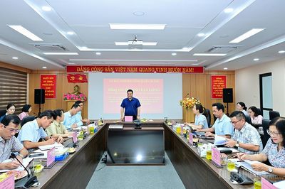 Phó Chủ tịch UBND tỉnh Hoàng Gia Long làm việc với Ban Điều phối các dự án vốn nước ngoài tỉnh