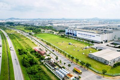 Nhà máy 'khát' nhân lực: Bài toán không chỉ ở số lượng