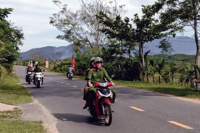 Thực hiện hiệu quả 'Ba nhất', giữ vững bình yên Sông Vàng