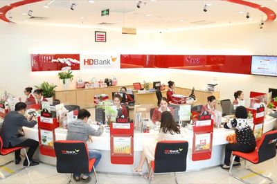 Dự báo lợi nhuận hai ngân hàng tăng 50% trong quý II