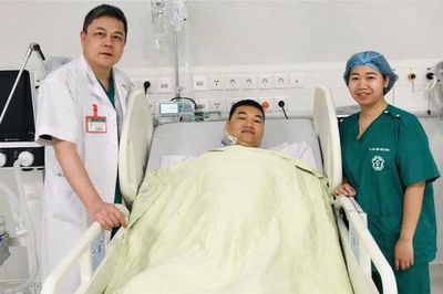 Tận dụng 'giờ vàng' cứu sống hai bệnh nhân đột quỵ