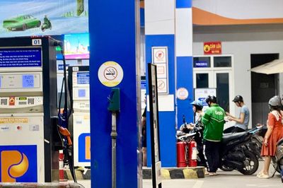Chính phủ ban hành thí điểm một số chính sách trong triển khai lộ trình sử dụng xăng E10