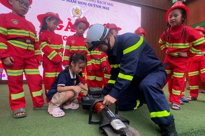 Mùa hè ý nghĩa của những 'chiến sĩ PCCC nhí'