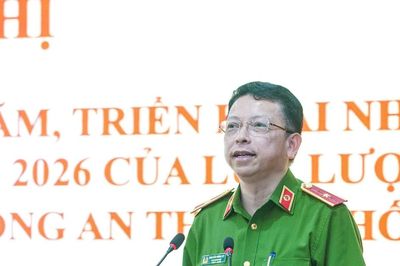 Cảnh sát giao thông Hà Nội: Vững vàng nơi tuyến đầu, tiên phong trong đổi mới