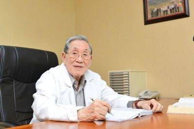 Giáo sư Nguyễn Đình Hối qua đời