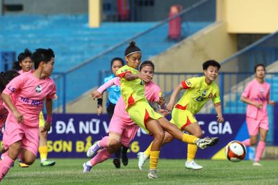 TP.HCM I hạ Hà Nội, độc chiếm ngôi đầu giải nữ VĐQG