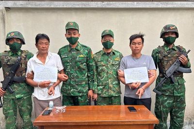 Lần theo lời khai người mua ma túy, phát hiện đối tượng tàng trữ 17 gói heroin