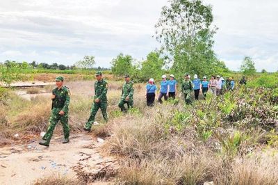 Nghĩa tình keo sơn nơi biên cương