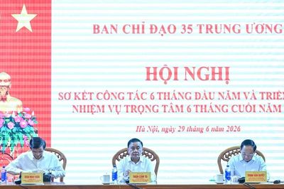 Nâng cao năng lực dự báo, chủ động đấu tranh phản bác các quan điểm sai trái, thù địch
