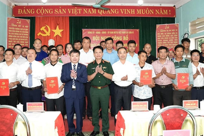 Tuyên Quang: Xã biên giới Sơn Vĩ công bố sắp xếp, tổ chức lại các thôn