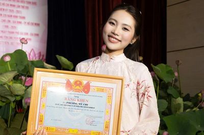 Phương Mỹ Chi tự hào hát 'Made In Vietnam', tiếp tục được tuyên dương 'Thanh niên tiên tiến làm theo lời Bác' năm 2026