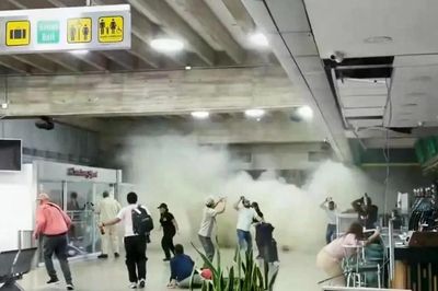 Động đất ở Venezuela: Sân bay hư hại, nhiều nước phát cảnh báo du lịch