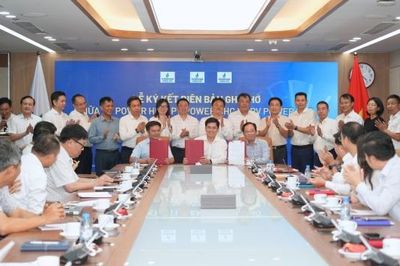 Ba đơn vị thành viên PV Power ký kết hợp tác phát triển năng lượng tái tạo