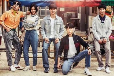 Hơn 10 năm trôi qua, tôi vẫn chưa thể rời khỏi xóm nghèo trong Reply 1988