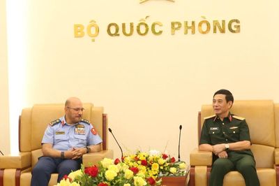Việt Nam và UAE tăng cường hợp tác trong lĩnh vực quốc phòng