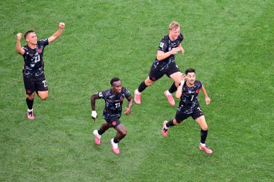 World Cup 2026: Người hâm mộ Canada vỡ òa trước chiến tích lịch sử của đội nhà