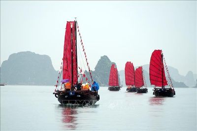 Khai trương sản phẩm du lịch trải nghiệm thuyền ba vách Hạ Long