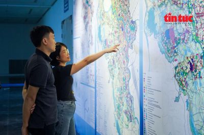 Diện mạo Hà Nội tương lai qua triển lãm Quy hoạch tổng thể Thủ đô Hà Nội tầm nhìn 100 năm