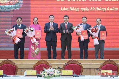 Lâm Đồng điều động, bổ nhiệm 10 cán bộ chủ chốt