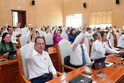 HĐND tỉnh An Giang thông qua Nghị quyết Quy định chính sách đặc thù hỗ trợ người dạy tiếng và chữ dân tộc thiểu số