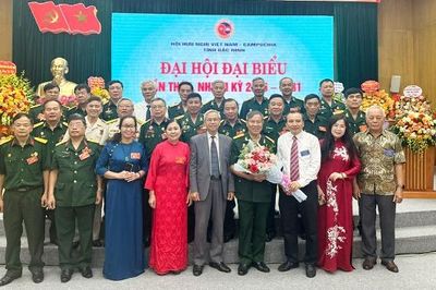 Đồng chí Lê Văn Hoan được cử giữ chức Chủ tịch Hội Hữu nghị Việt Nam - Campuchia tỉnh Bắc Ninh