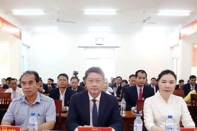 Khai giảng lớp Trung cấp lý luận chính trị dành cho cán bộ các tỉnh Trung - Nam Lào