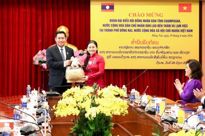 Đoàn đại biểu cấp cao tỉnh Champasak (Lào) thăm, làm việc tại Đồng Nai